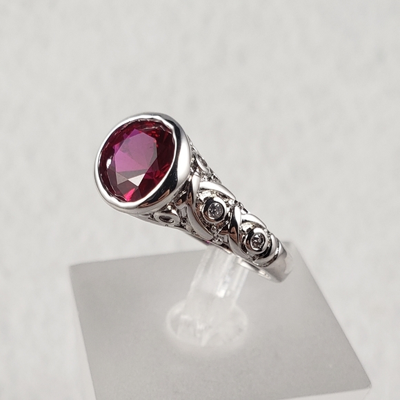 Sterling Bezel Set Red Ring - Picture 2 of 8